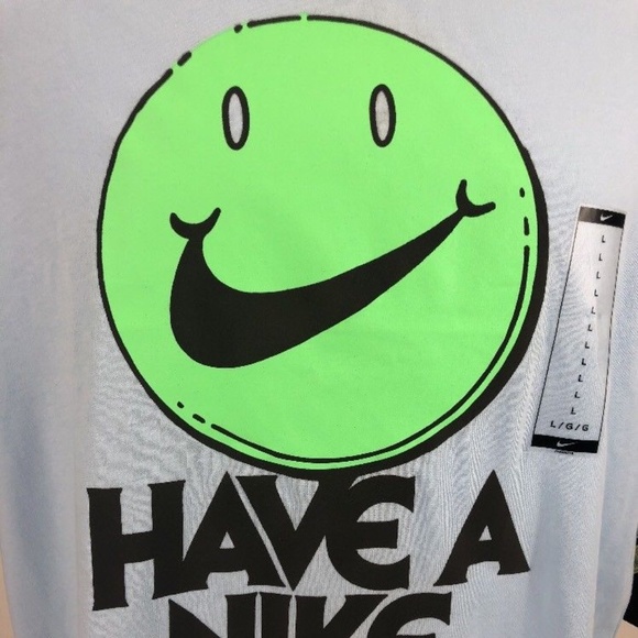 have a nike day t shirt mens